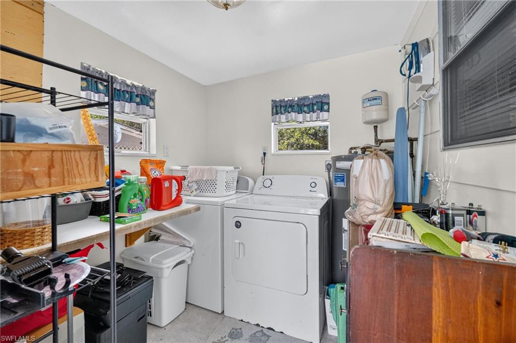 9044 Somerset LN photo 34