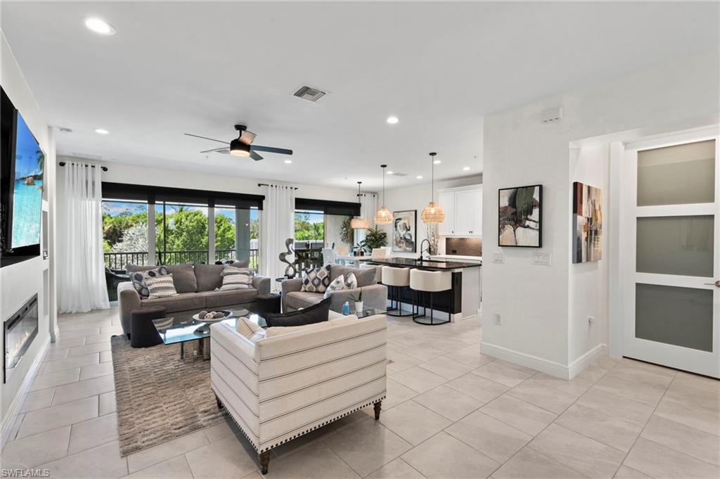 2567 Seychelles DR 207