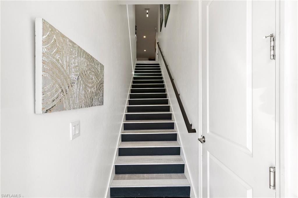 2567 Seychelles DR 207 photo 22
