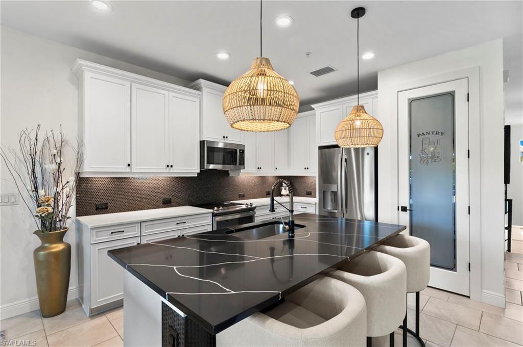 2567 Seychelles DR 207 photo 9