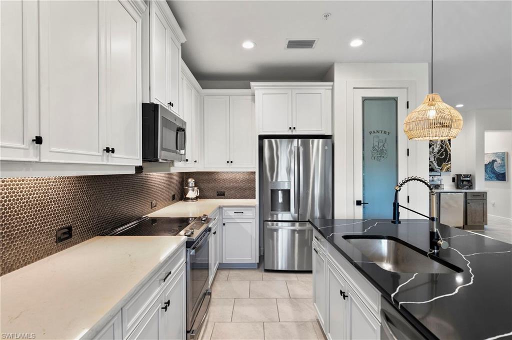 2567 Seychelles DR 207 photo 11