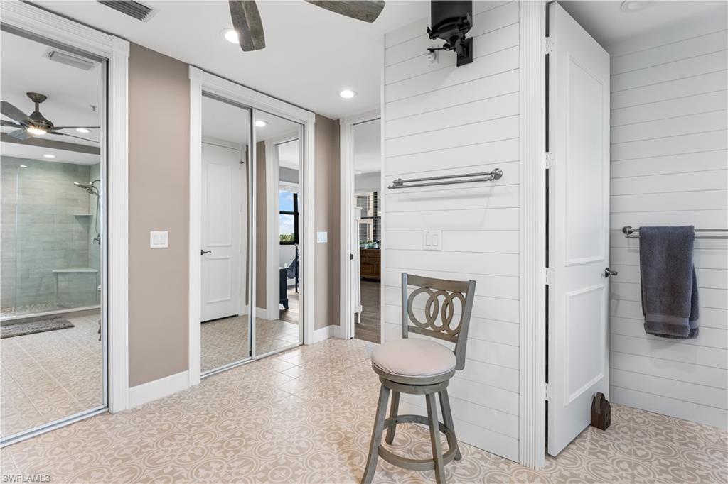 2 walk in closets, private water closet.