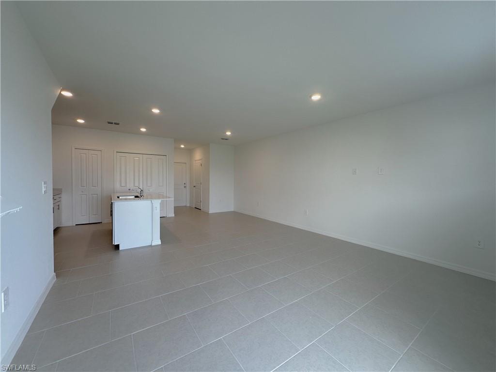 28521 Sweet Meadow DR photo 7