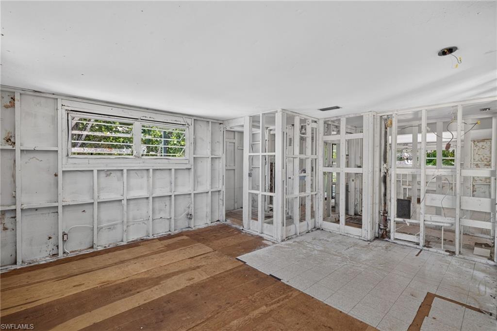 11546 Laika LN photo 20