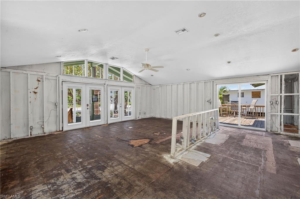 11546 Laika LN photo 15