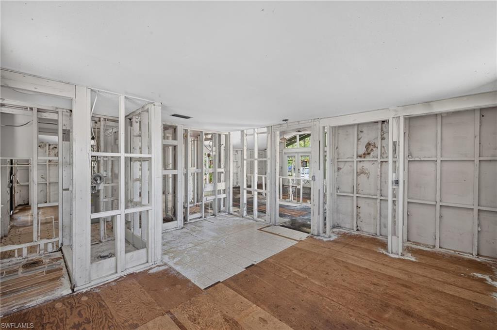 11546 Laika LN photo 19