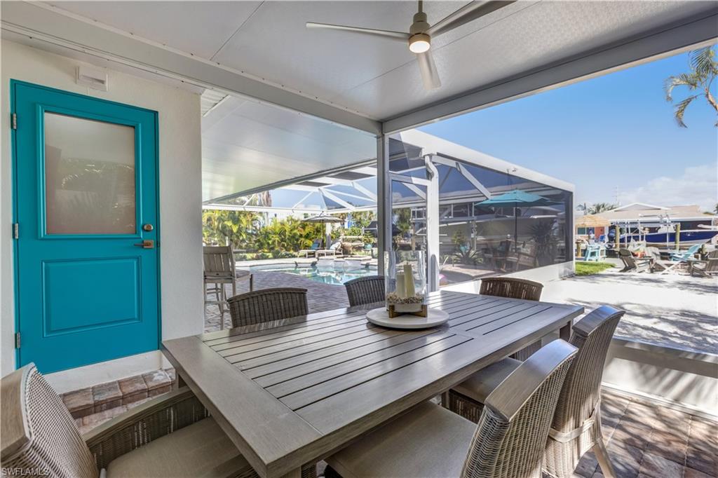 Pool Shower with Dining
