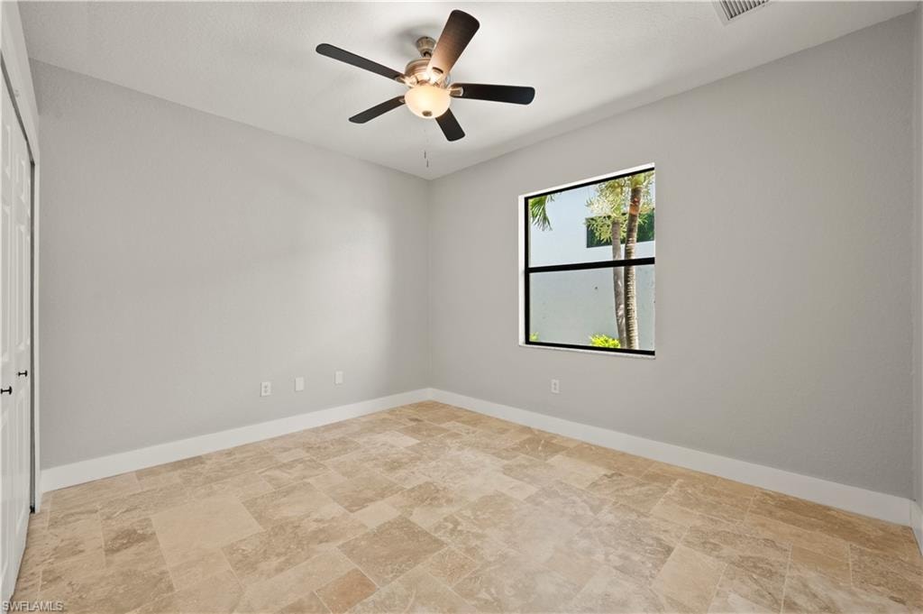 506 32nd PL photo 29