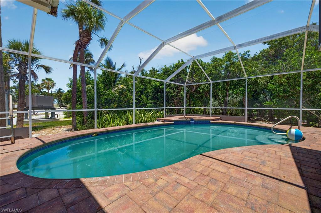 11550 Laika LN photo 12