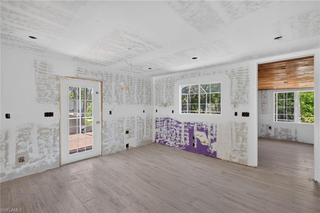 11550 Laika LN photo 18