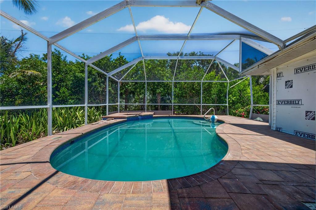 11550 Laika LN photo 11