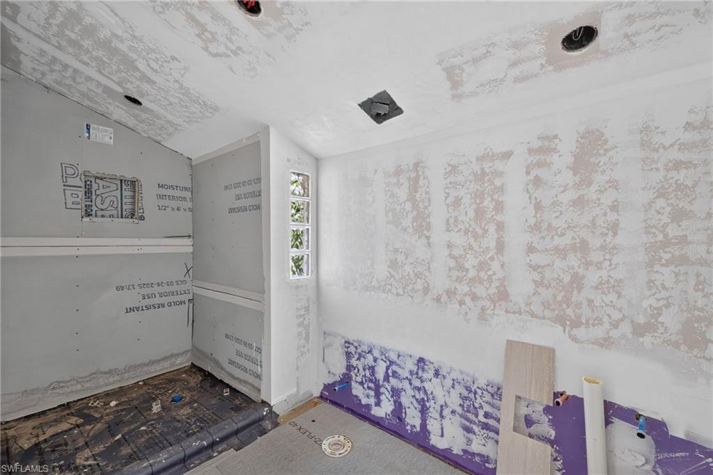 11550 Laika LN photo 25