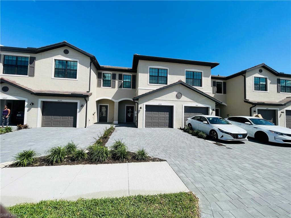 14243 Pine Lodge LN