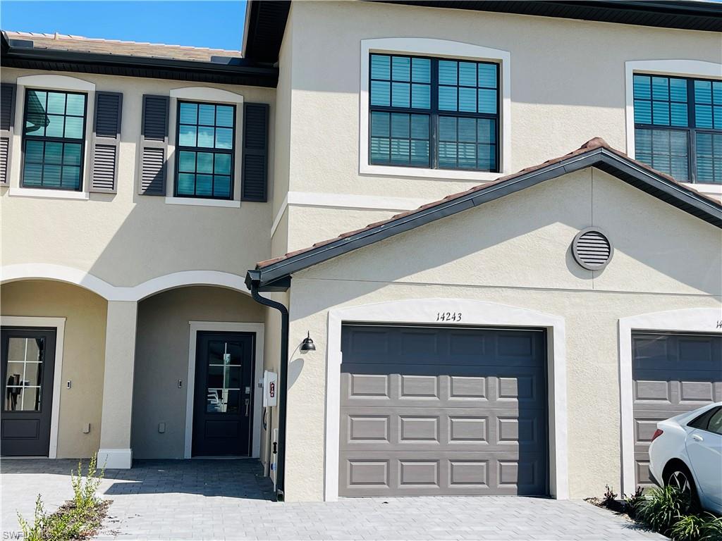 14243 Pine Lodge LN