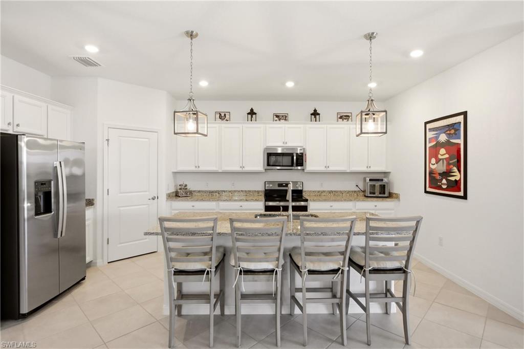 14641 Palamos CIR photo 9