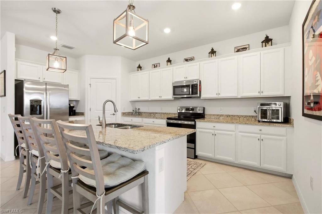 14641 Palamos CIR photo 10