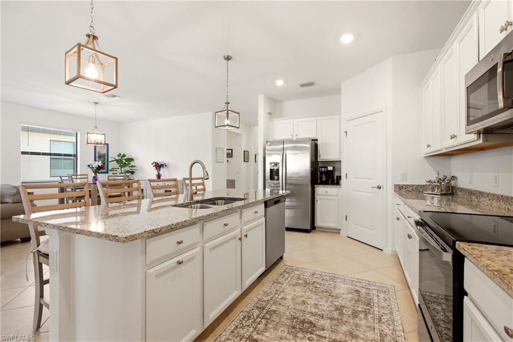 14641 Palamos CIR photo 11