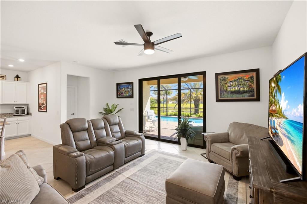 14641 Palamos CIR photo 8