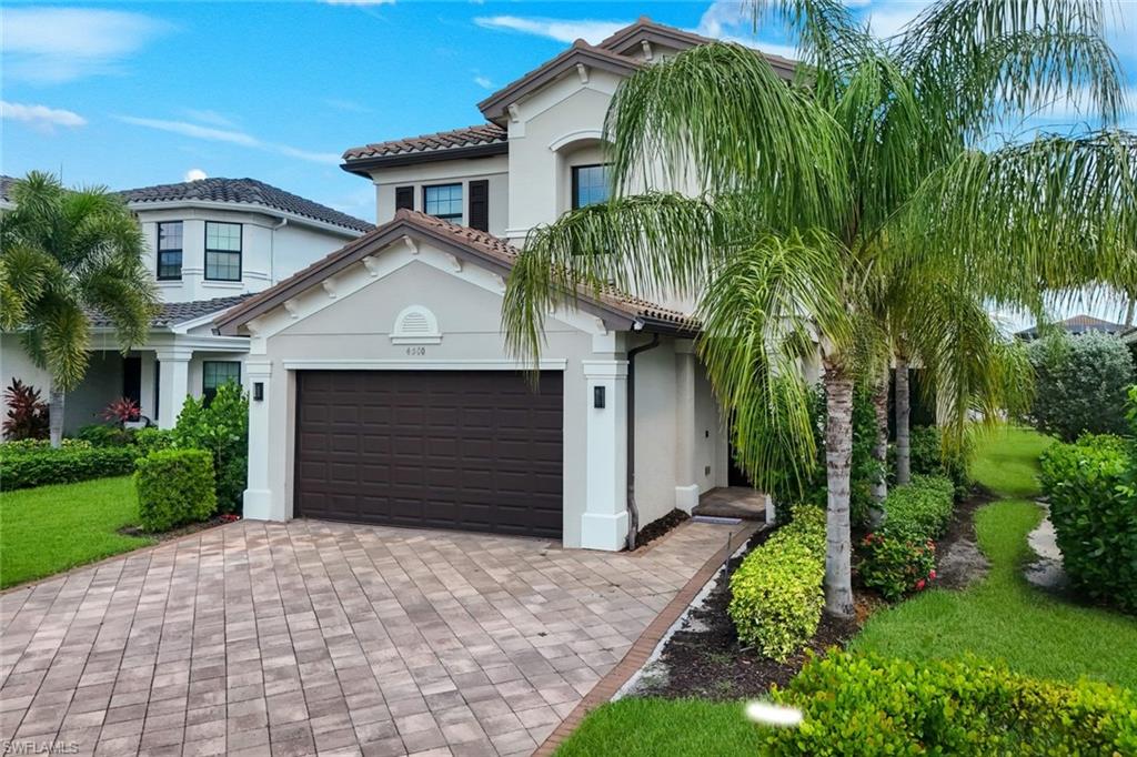 4500 Aurora ST