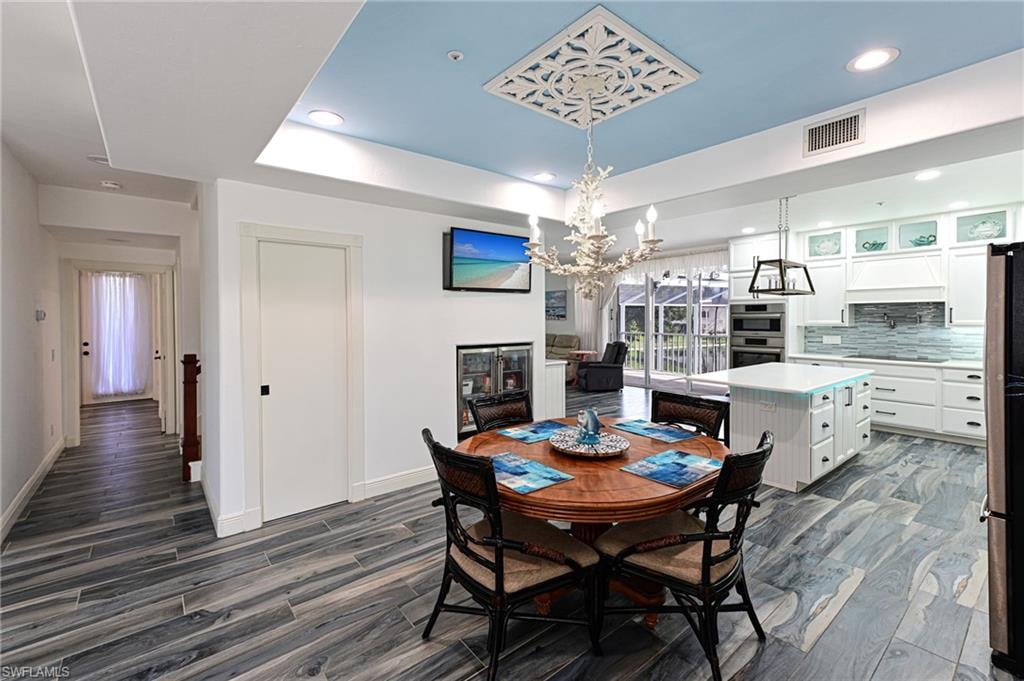 200 Topanga DR photo 16