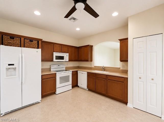 9575 Roundstone CIR photo 16