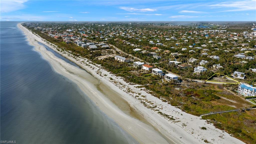 Bird's eye view of unending shoreline