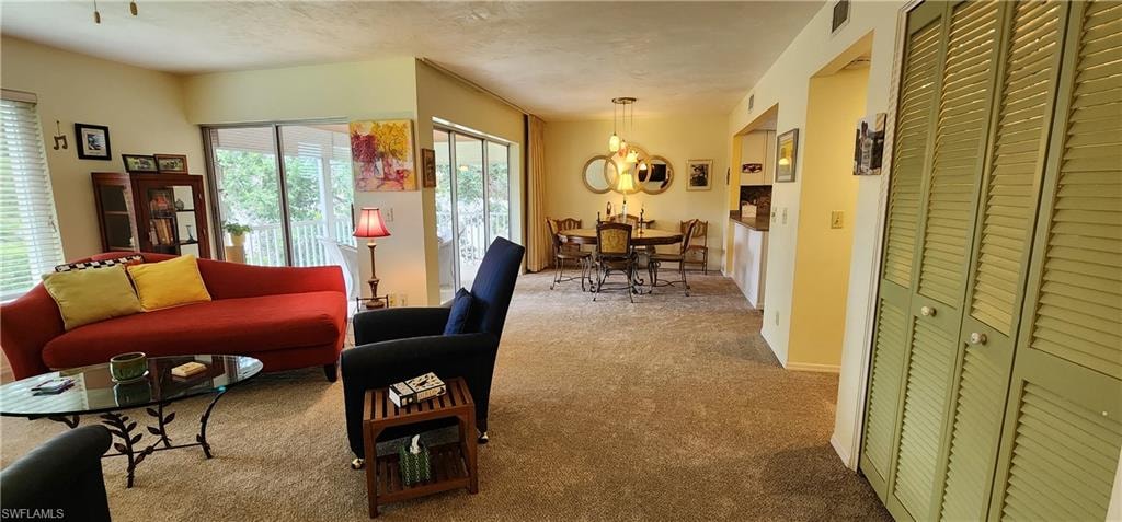 109 Georgetown BLVD 109