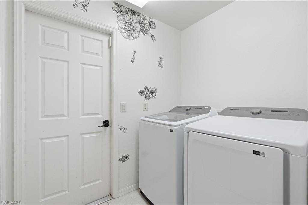 17841 Bermuda Dunes DR photo 33