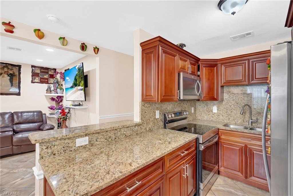 1847 Maple DR photo 10
