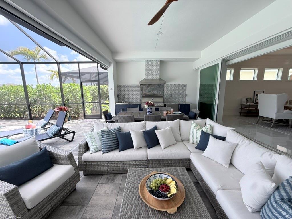 8963 Gustavia CT photo 12