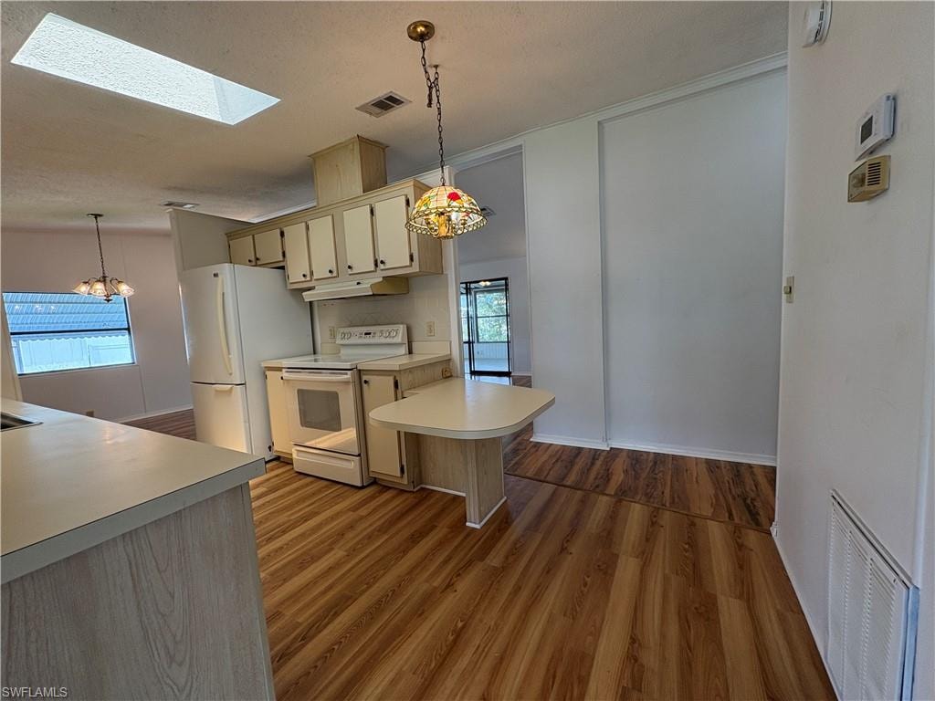 7 Oceans BLVD 7