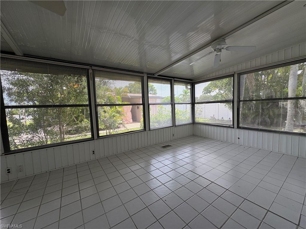 7 Oceans BLVD 7 photo 12