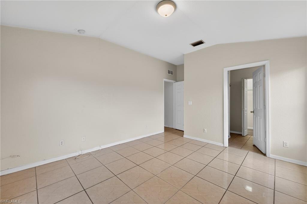 446 Windermere DR photo 26