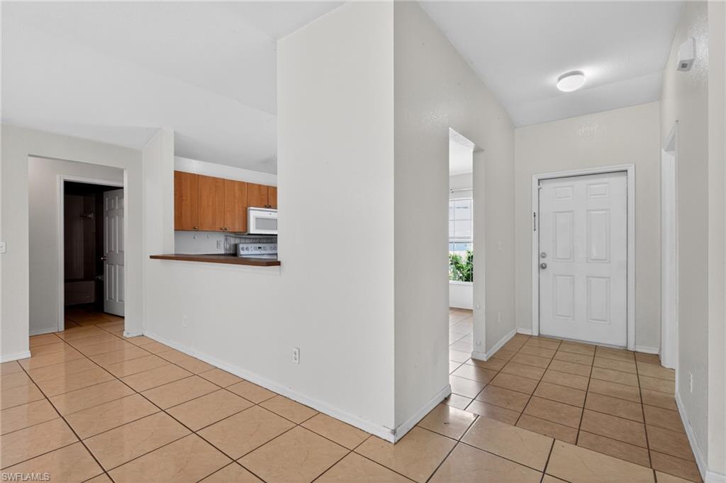 446 Windermere DR photo 14