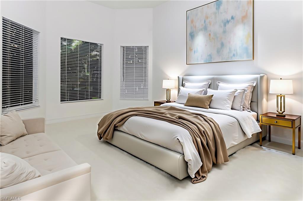 Bedroom with carpet