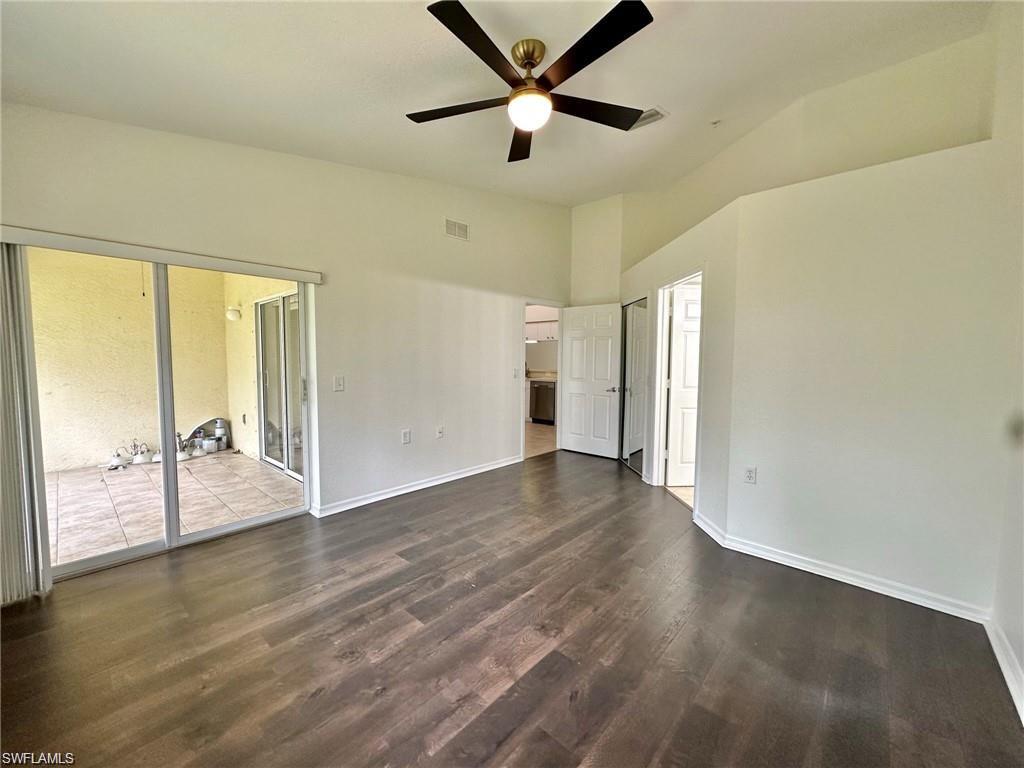 25735 Lake Amelia WAY 203 photo 11