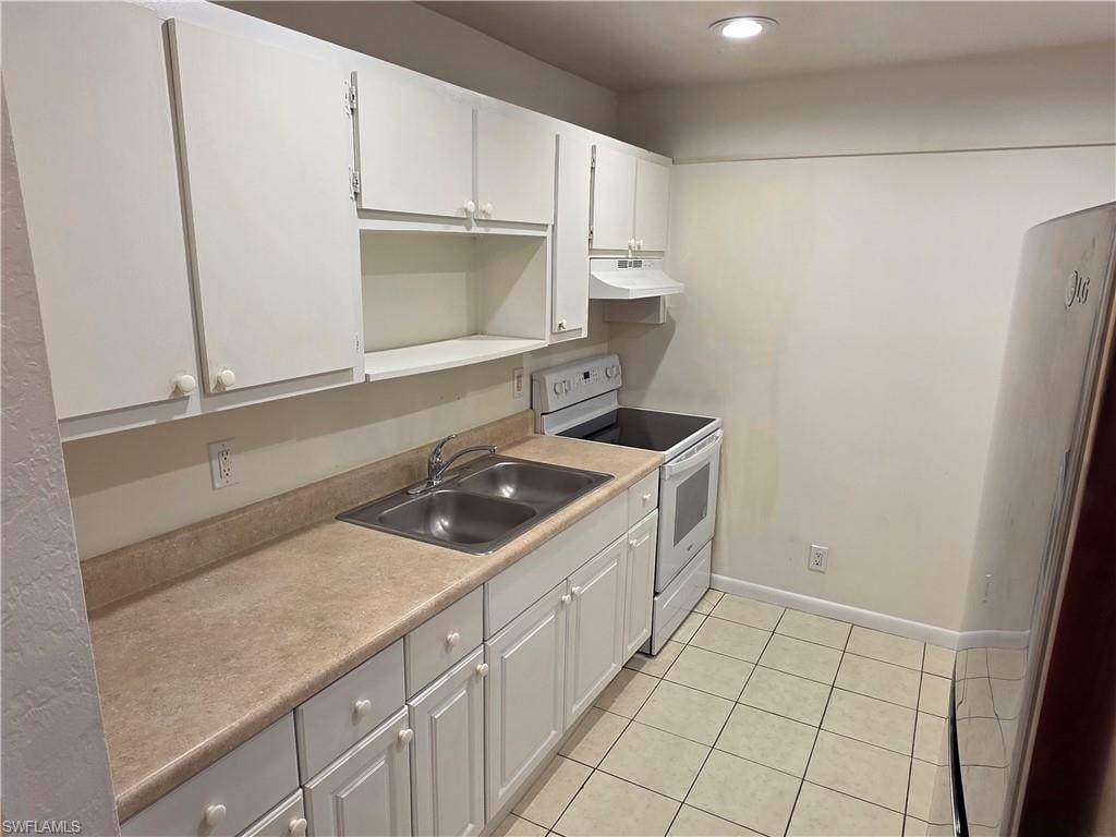 1107 S Loop BLVD