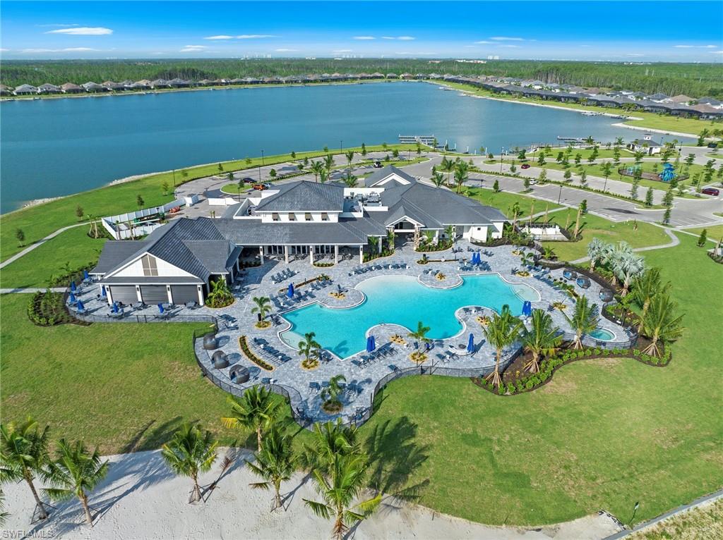 Resort Style Lakefront Pool, Clubhouse, Restaurant, Bars