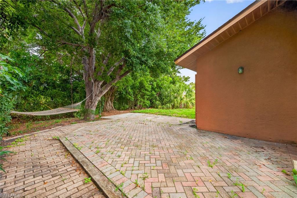 17565 Lee RD photo 28