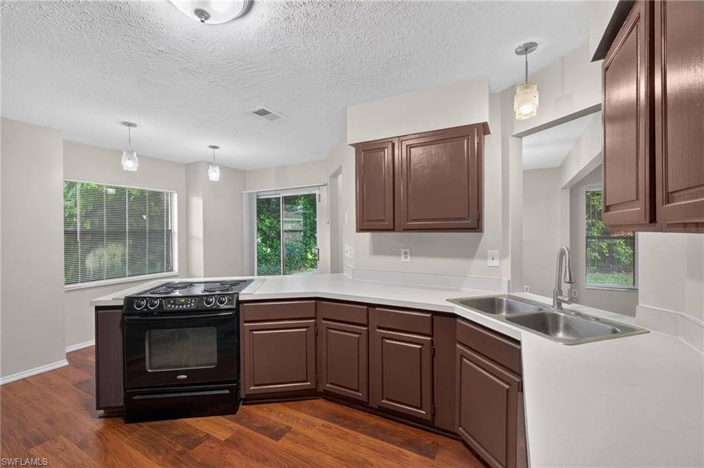 17565 Lee RD photo 8