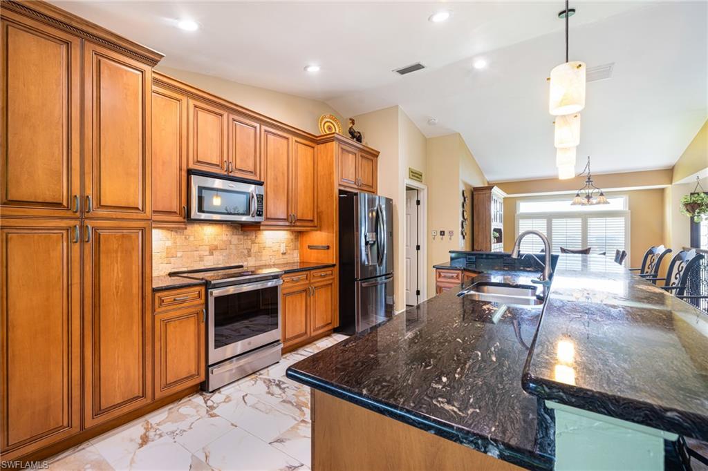 6037 Birnam Wood LN photo 10
