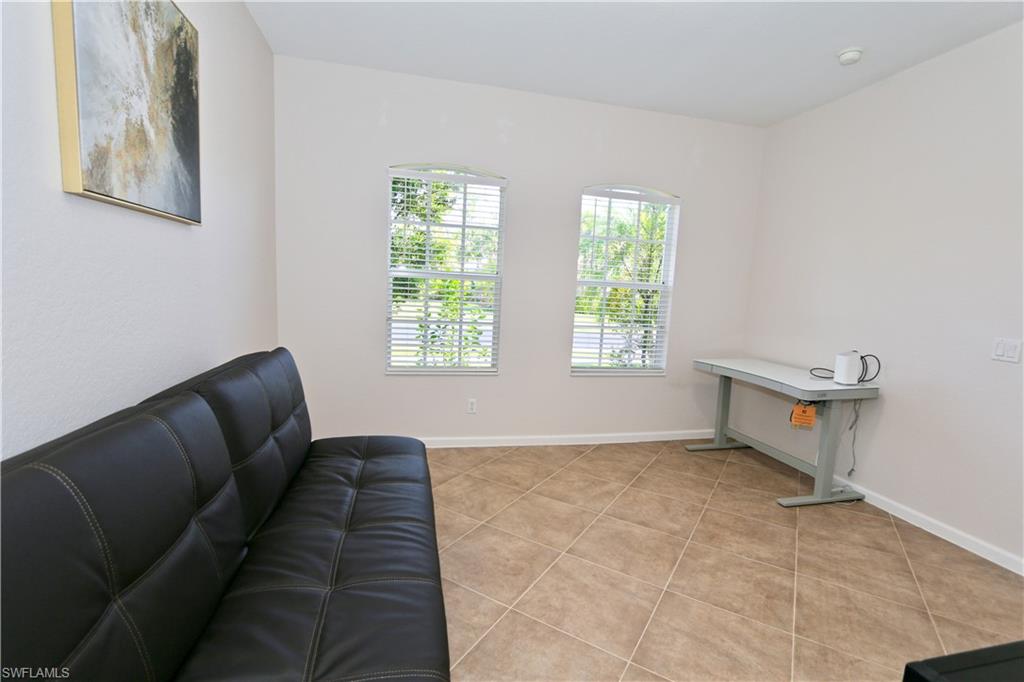 15578 Vallecas LN photo 7
