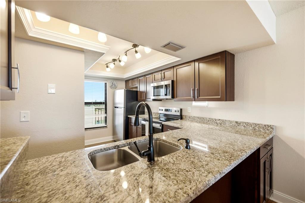 7650 Estero BLVD 804 photo 10