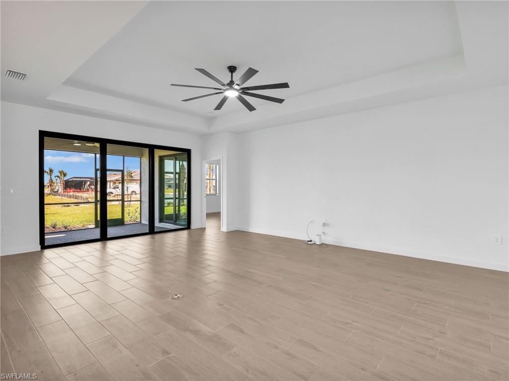 21143 Verawood LOOP photo 6