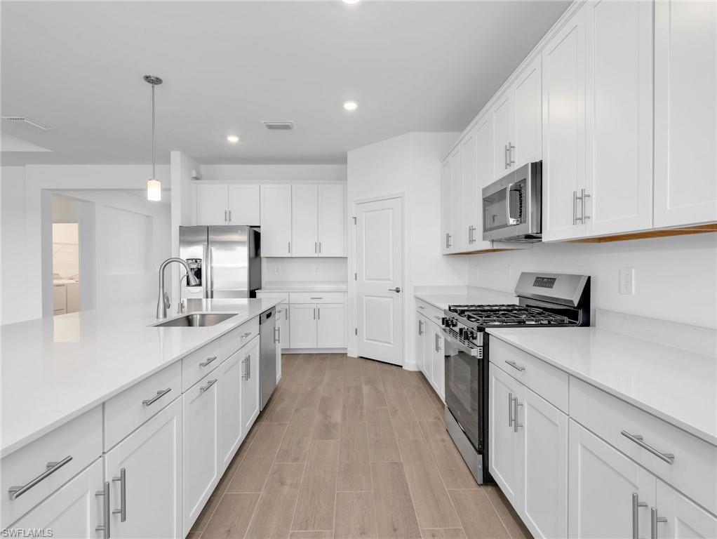 21143 Verawood LOOP photo 13