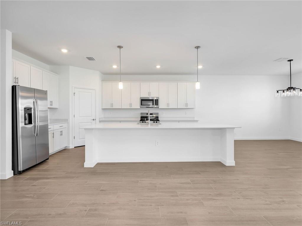 21143 Verawood LOOP photo 12