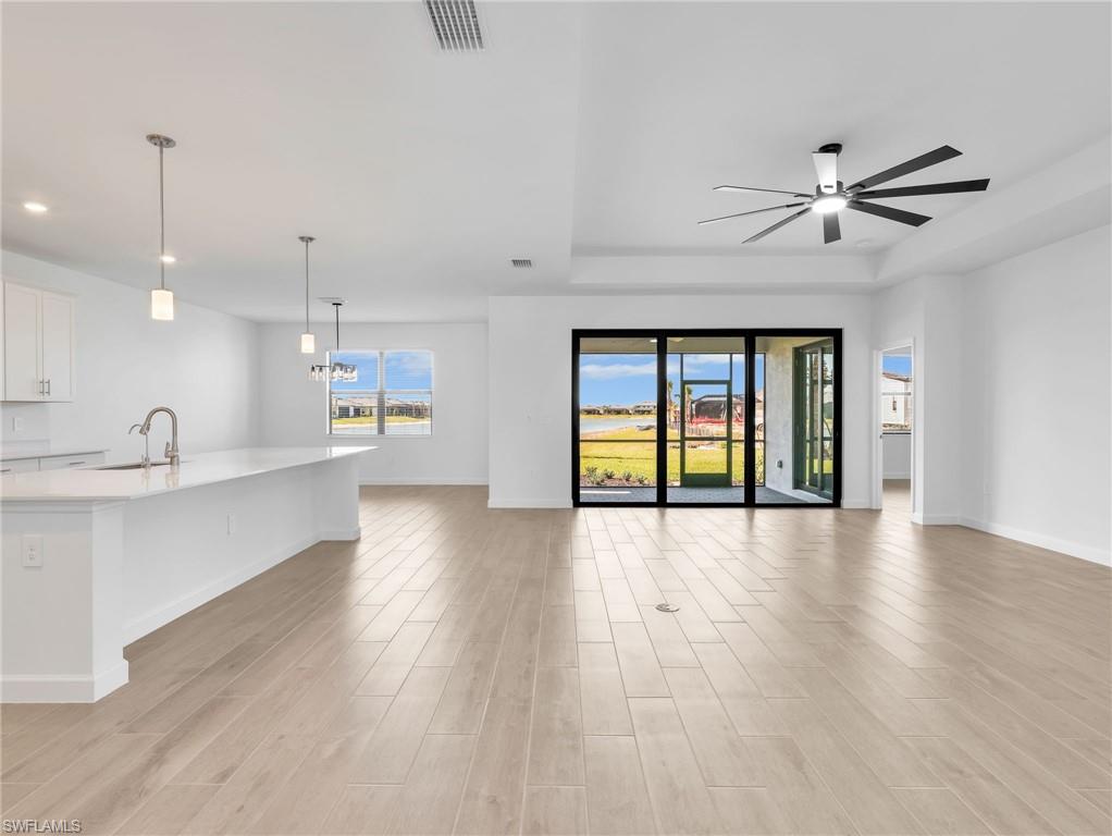 21143 Verawood LOOP