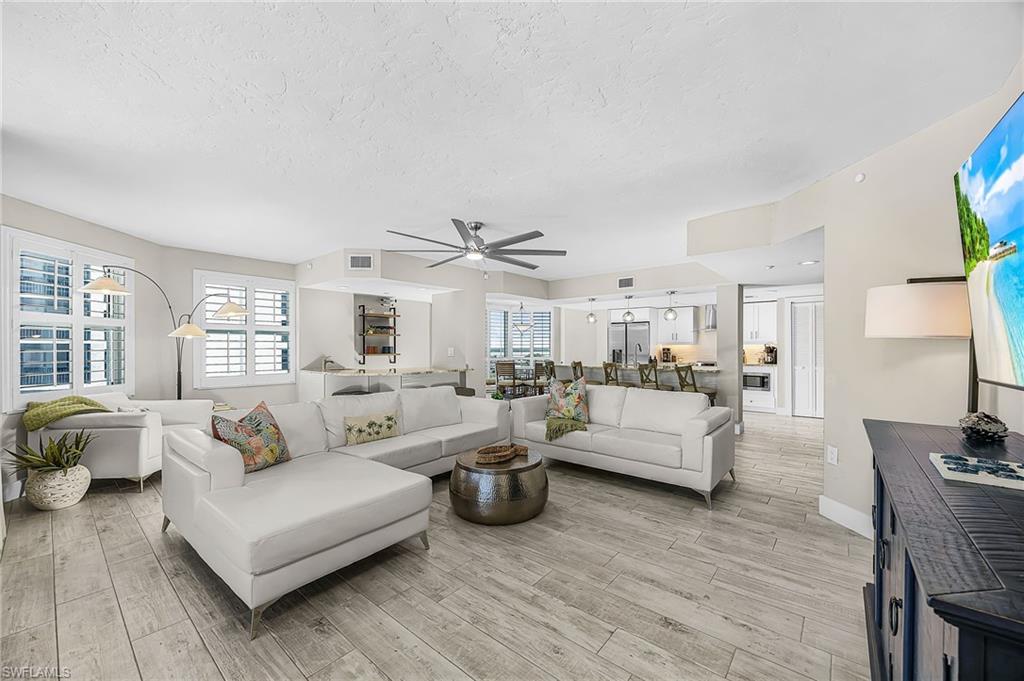 6620 Estero BLVD 1006