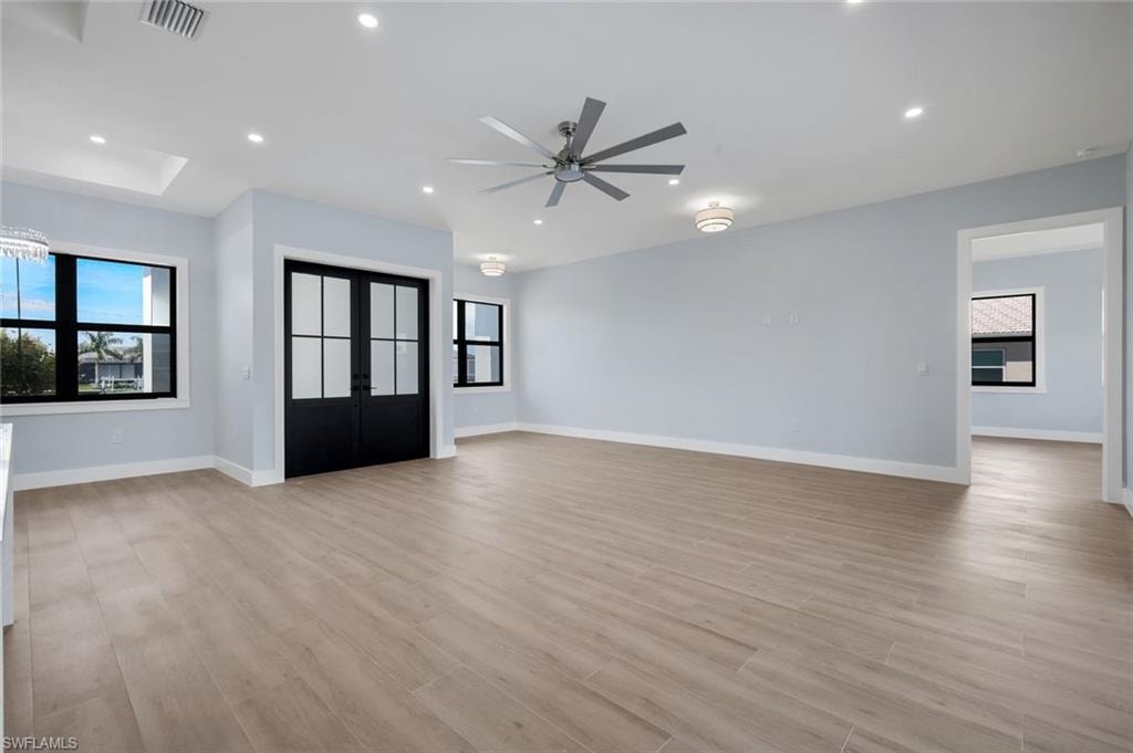 15301 Acorn CIR photo 6