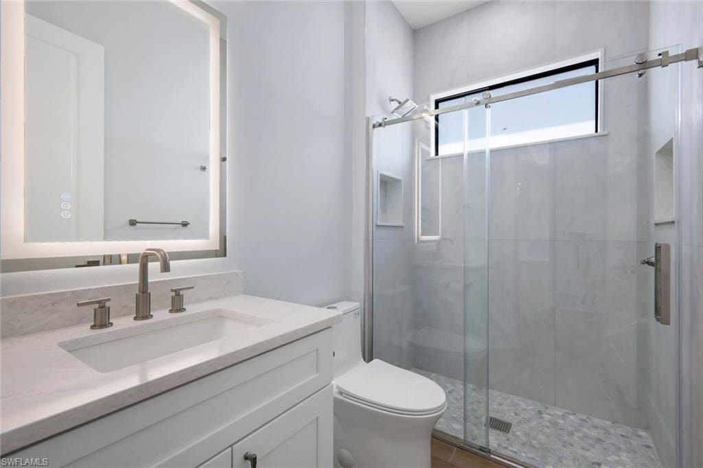 15301 Acorn CIR photo 21
